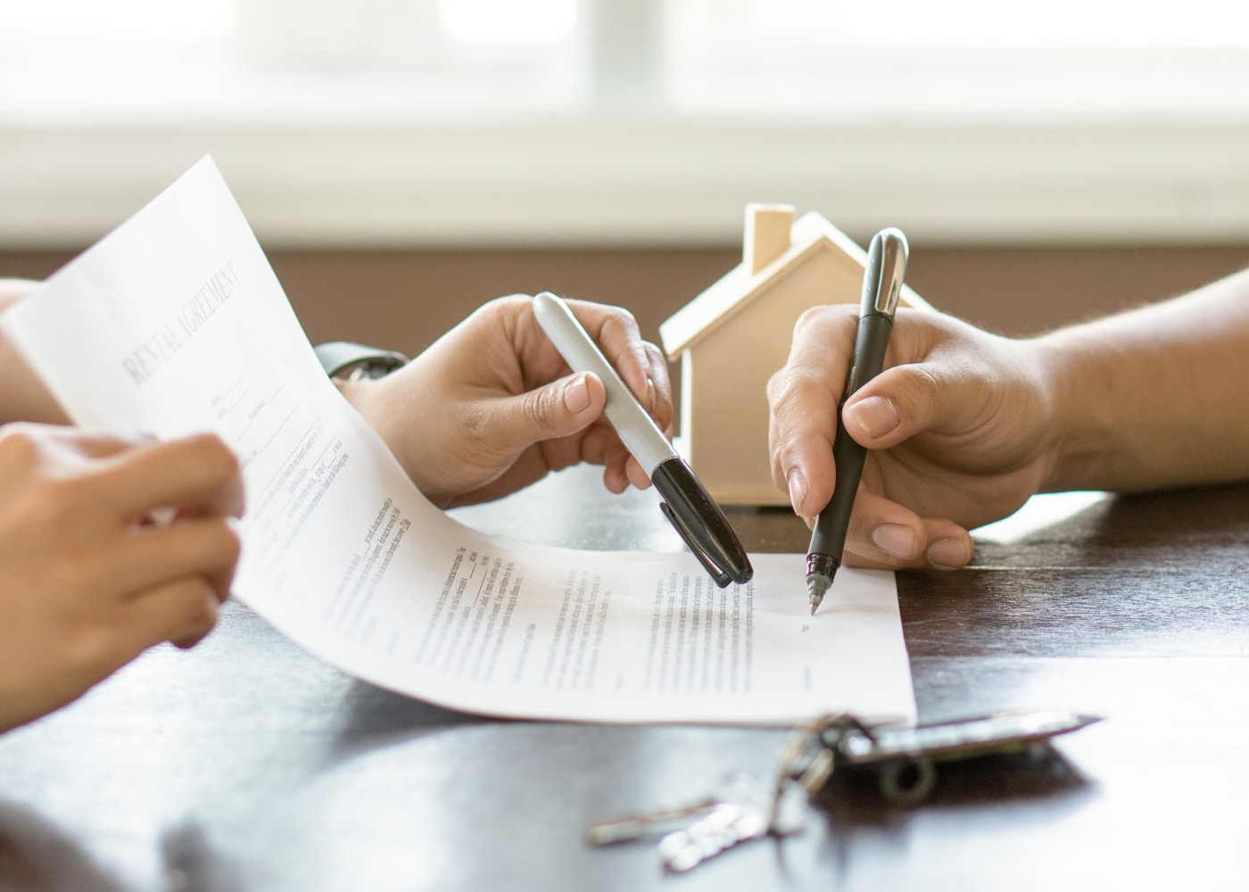 Lo que debe tomar en cuenta antes de firmar nuevo contrato de arrendamiento