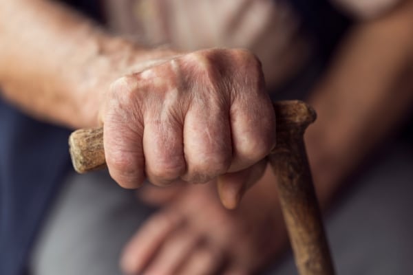 Cómo identificar las lesiones en hogares de ancianos y qué puede hacer al respecto